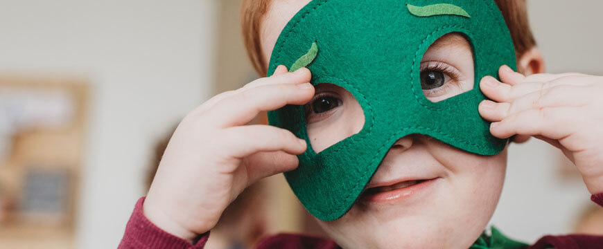 english-guide-year-9-how-to-analyse-shakespeare-in-year-9-the-basics-acting-it-out-boy-dinosaur-mask