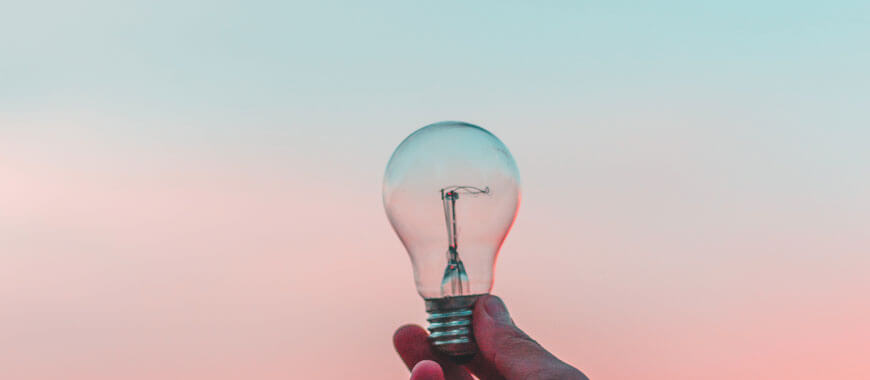 yeah its a light bulb symbolising a brainstorm. I'm sorry. it's boring, but it works blog-english-how-to-write-a-year-6-extended-response-in-6-steps