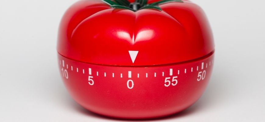 Blog-success-secret-Alans-Hacks-How-I-Overcame-Procrastination-in-8-Steps-to-Ace-Year-12-pomodoro