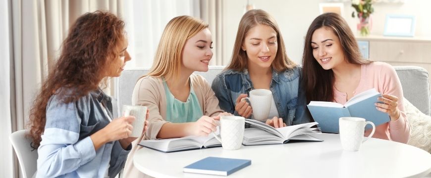 blog-how-to-work-collaboratively-with-your-peers-for-hsc-study-success-science-book-club