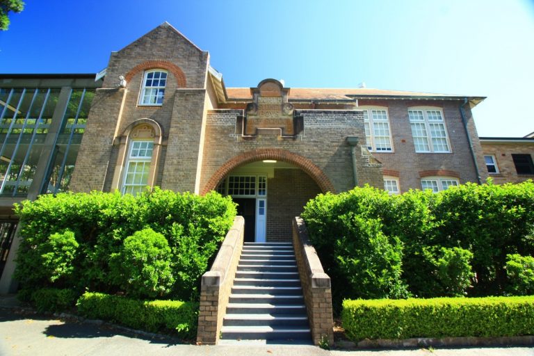 North Sydney Boys High School High School Guide