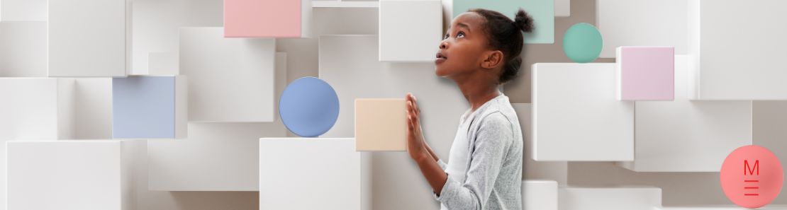 The Ultimate Guide To Spatial Reasoning image ofyoung girl practising her spatial reasoning skills in 3d world hero banner